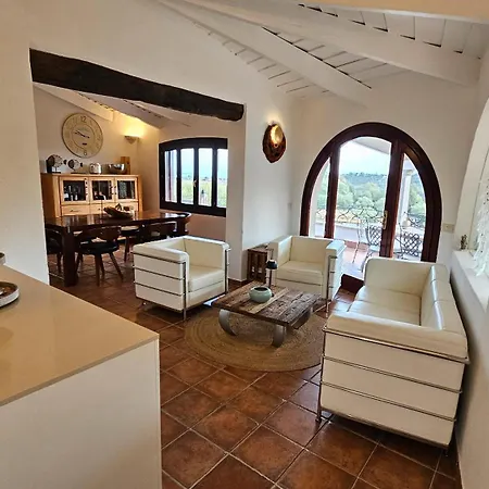 Villa Con Piscina Luna Rossa *