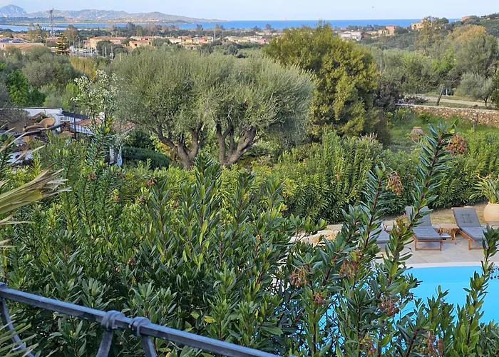 Luna Rossa Con Piscina *