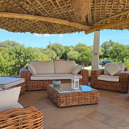 Luna Rossa Con Piscina * 산테오도로