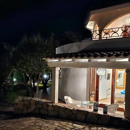 Villa Luna Rossa Con Piscina