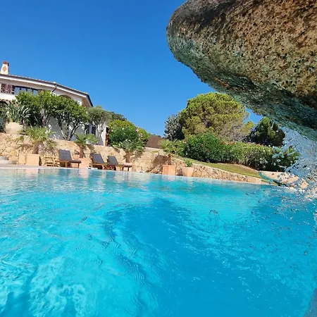 Luna Rossa Con Piscina